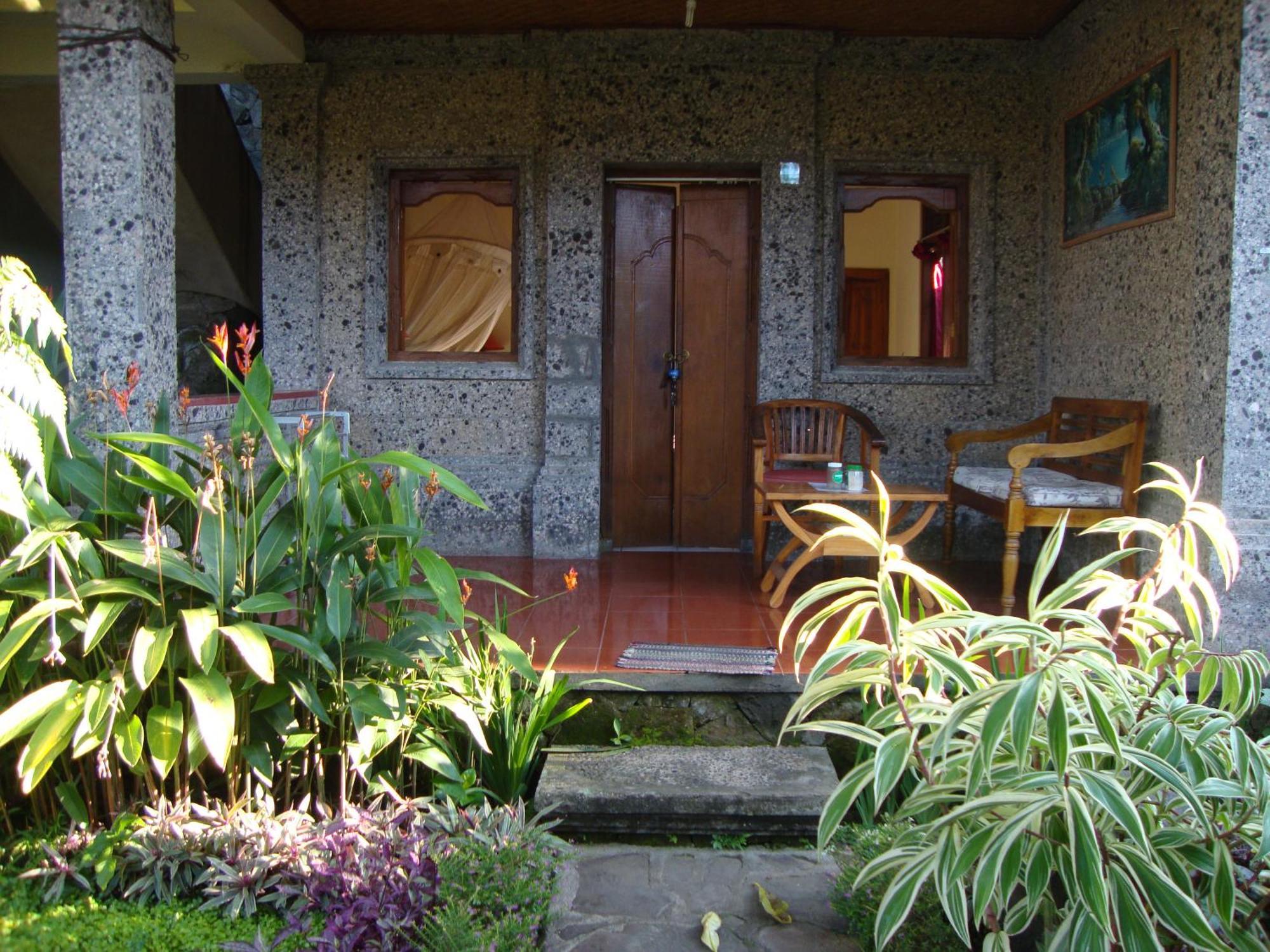 Gusti Home Stay Ubud 객실 사진